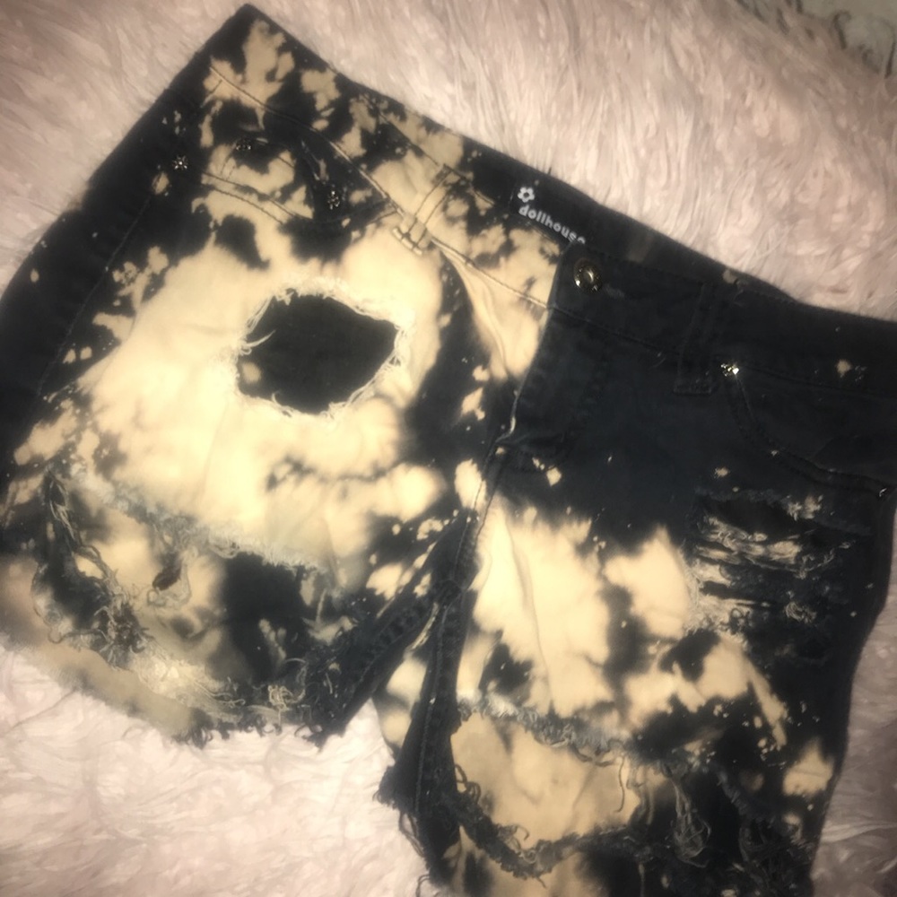 Distressed black custom shorts denim